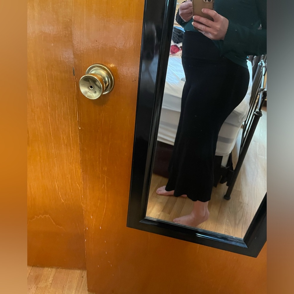 Black, comfy electric band, wide leg pants. Size medium - Picture 5 of 11